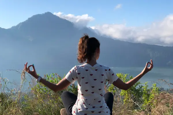 Viagens Focadas em Práticas de Meditação e Bem-Estar
